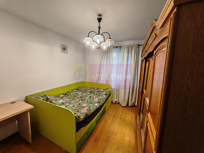 Apartament 3 camere Dristor OMV Racari
